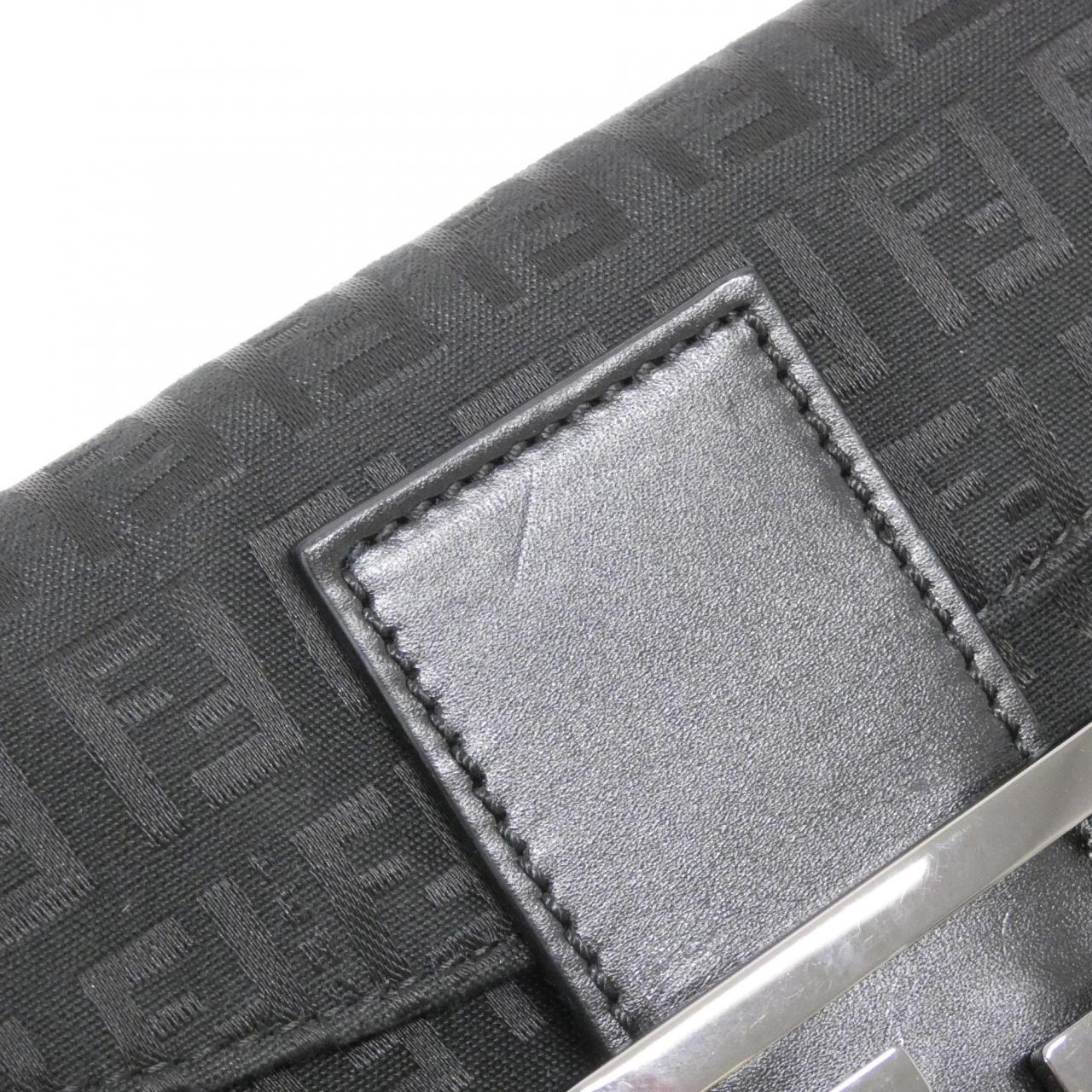 フェンディ バゲット キャンバス ショルダーバッグ