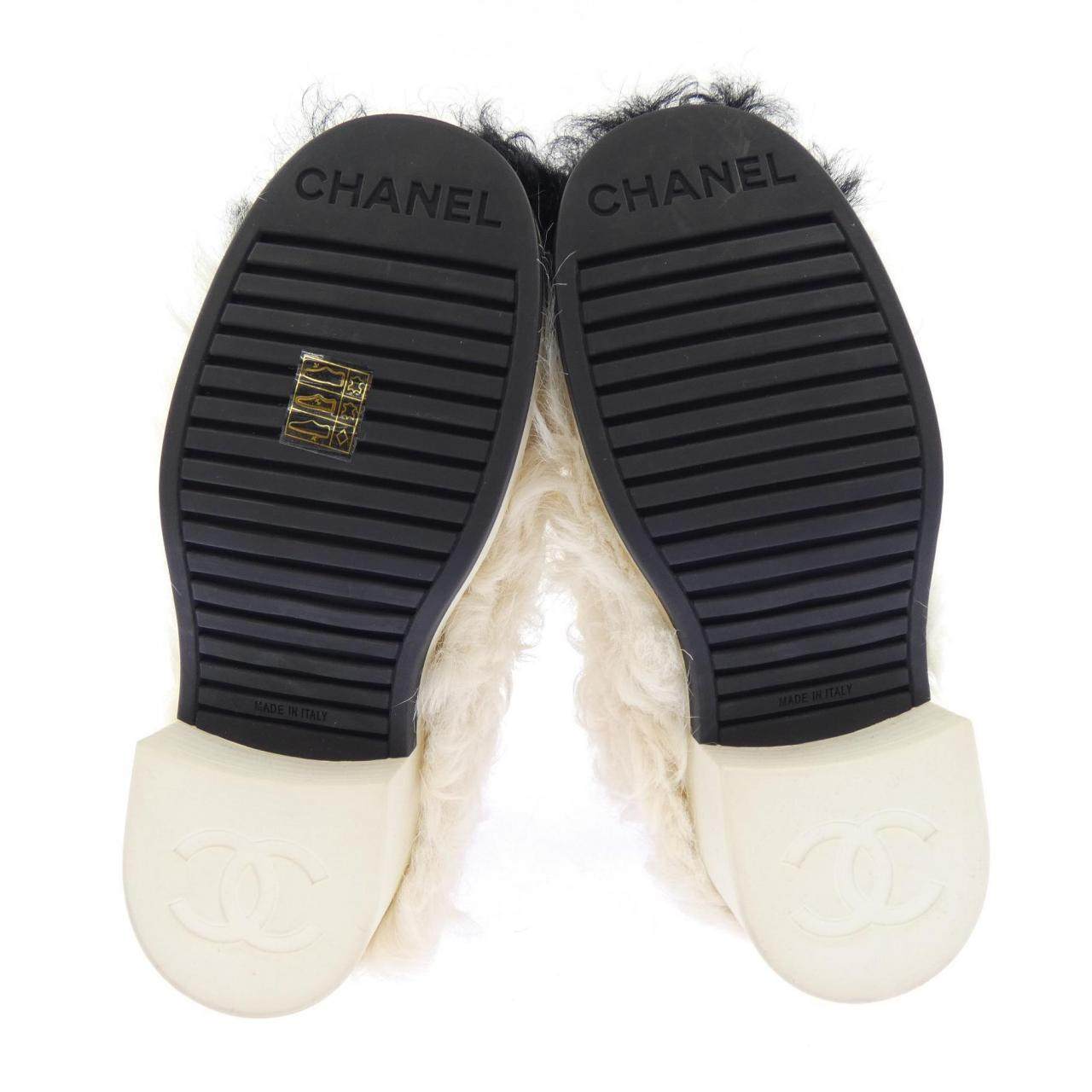 シャネル シアリングシープスキン ブーツ