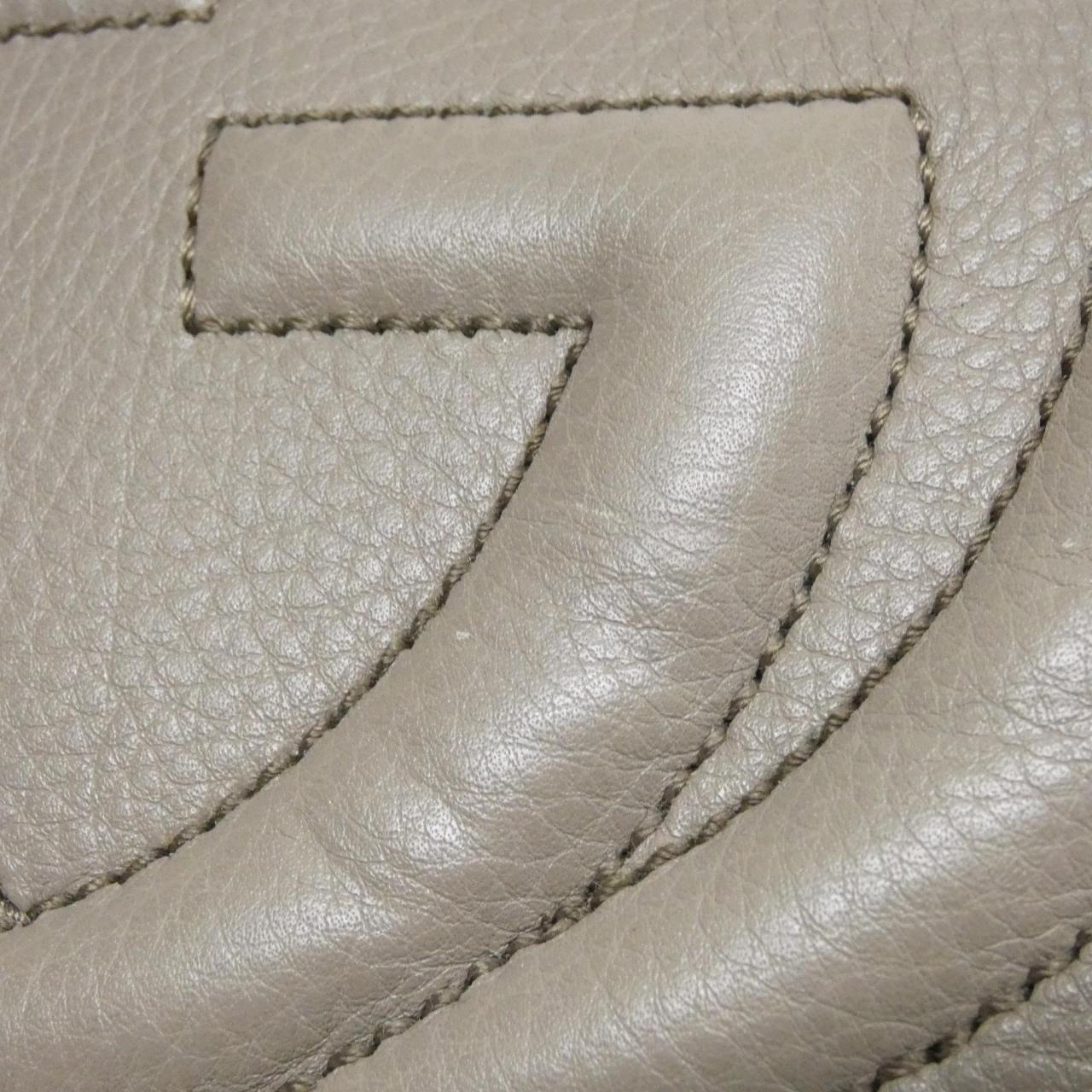 グッチ レザーショルダーバッグ