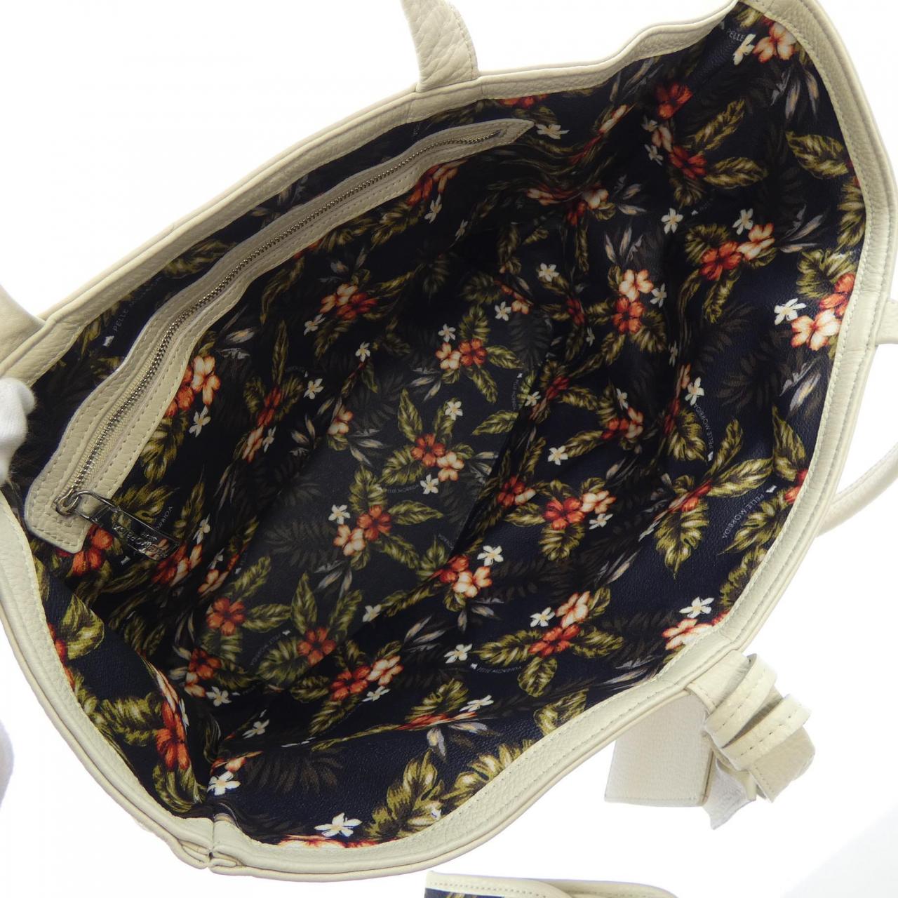 ペッレモルビダ レザーバッグ