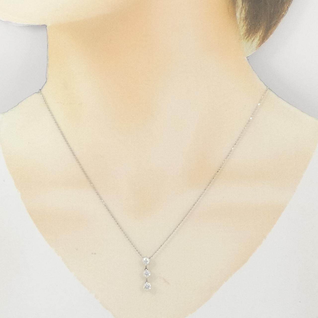 プラチナ850 スリーストーン ダイヤモンドネックレス