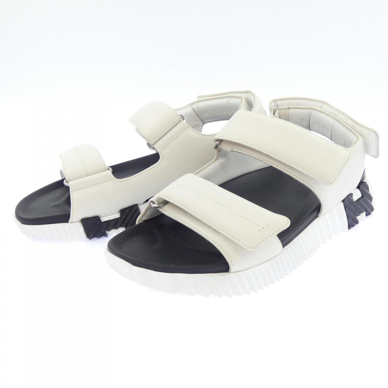 エルメス ジュニア ナッパサンダル