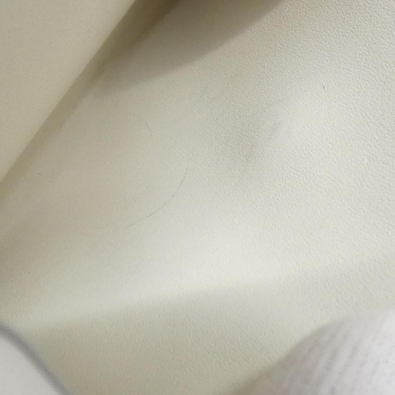 ルイヴィトン ヴェルニ ラドロー コインケース