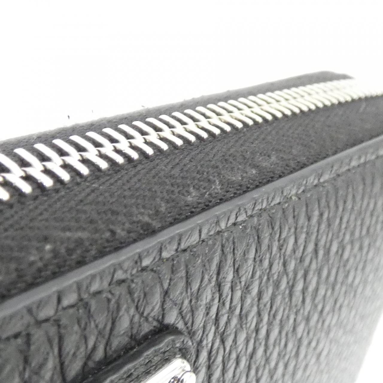 プラダ Vit.Daino Triang 長財布