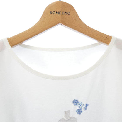 トゥービーシック Tシャツ