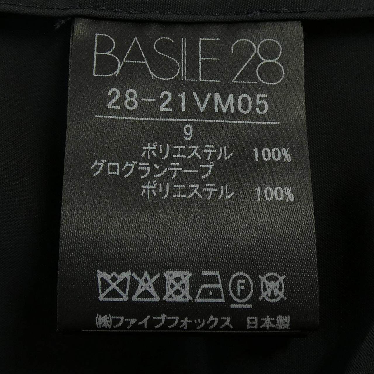 バジーレ28ロングベスト
