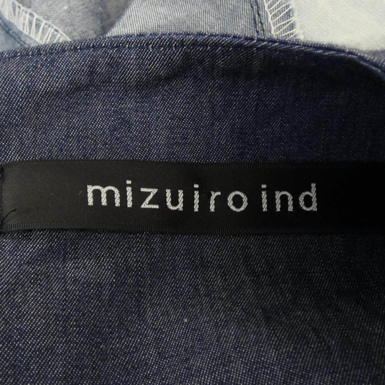 ミズイロインド トップス