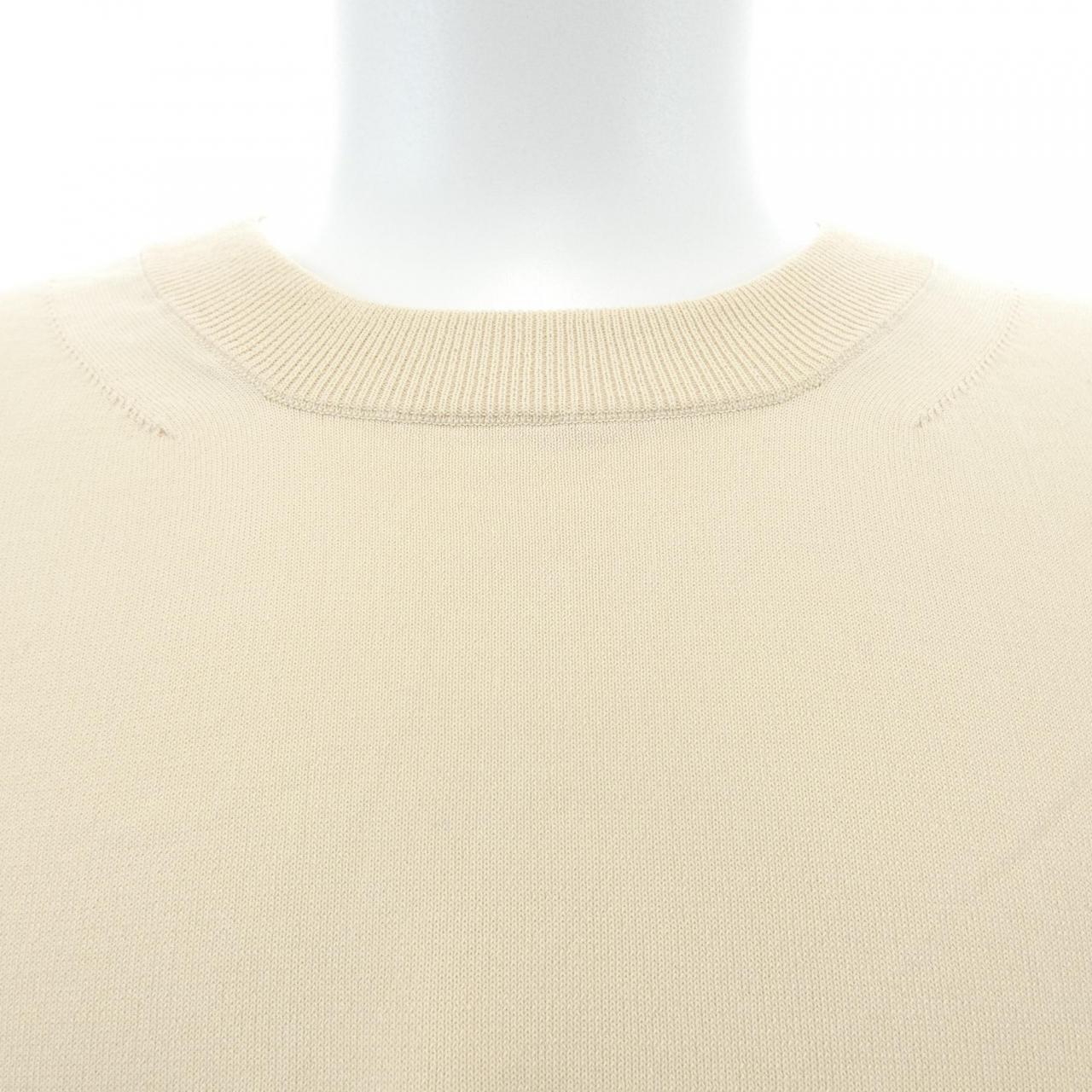 オーラリー Tシャツ