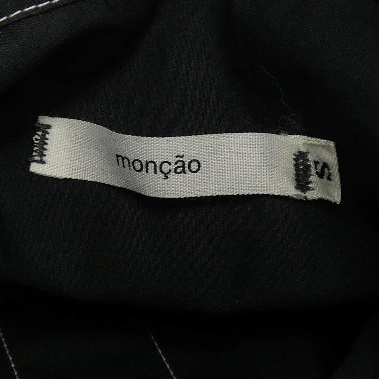 moncao シャツ