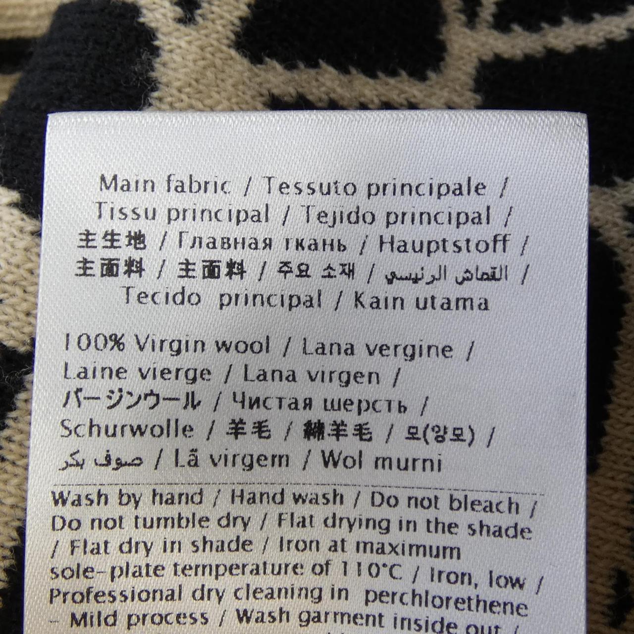 ヴァレンティノ ニット