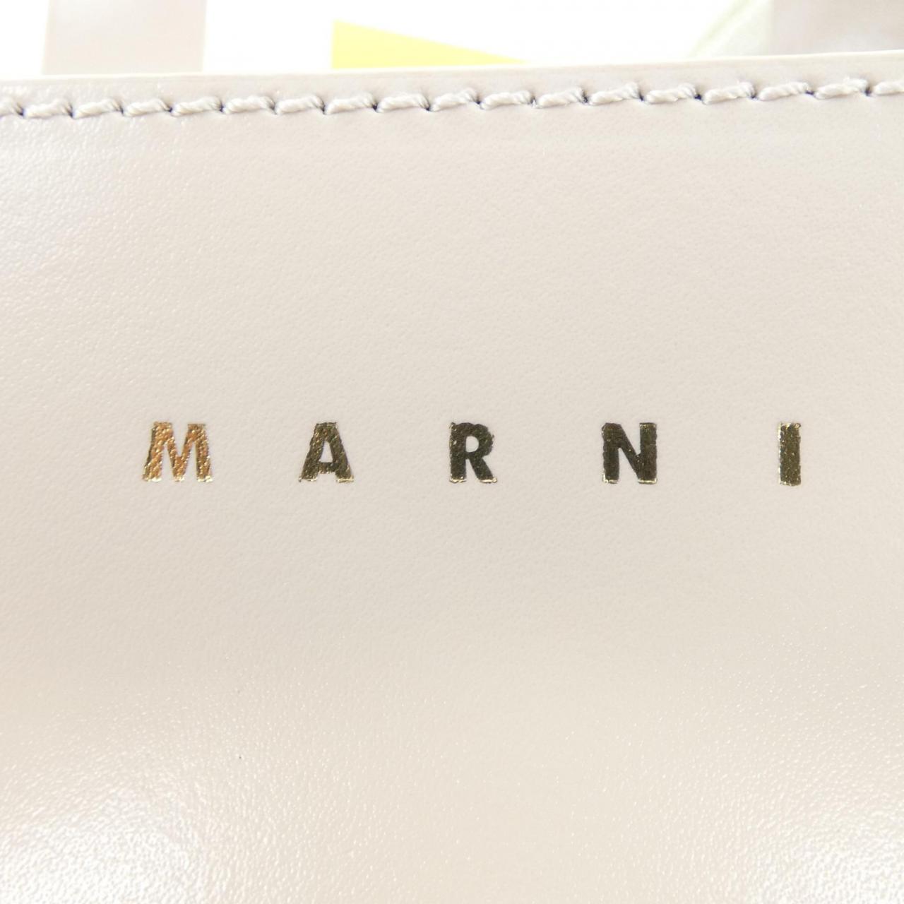 マルニ ムゼオ ナノ バッグ