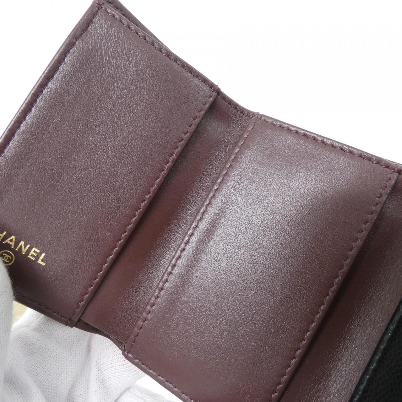 シャネル タイムレスクラシック キャビアスキン 財布