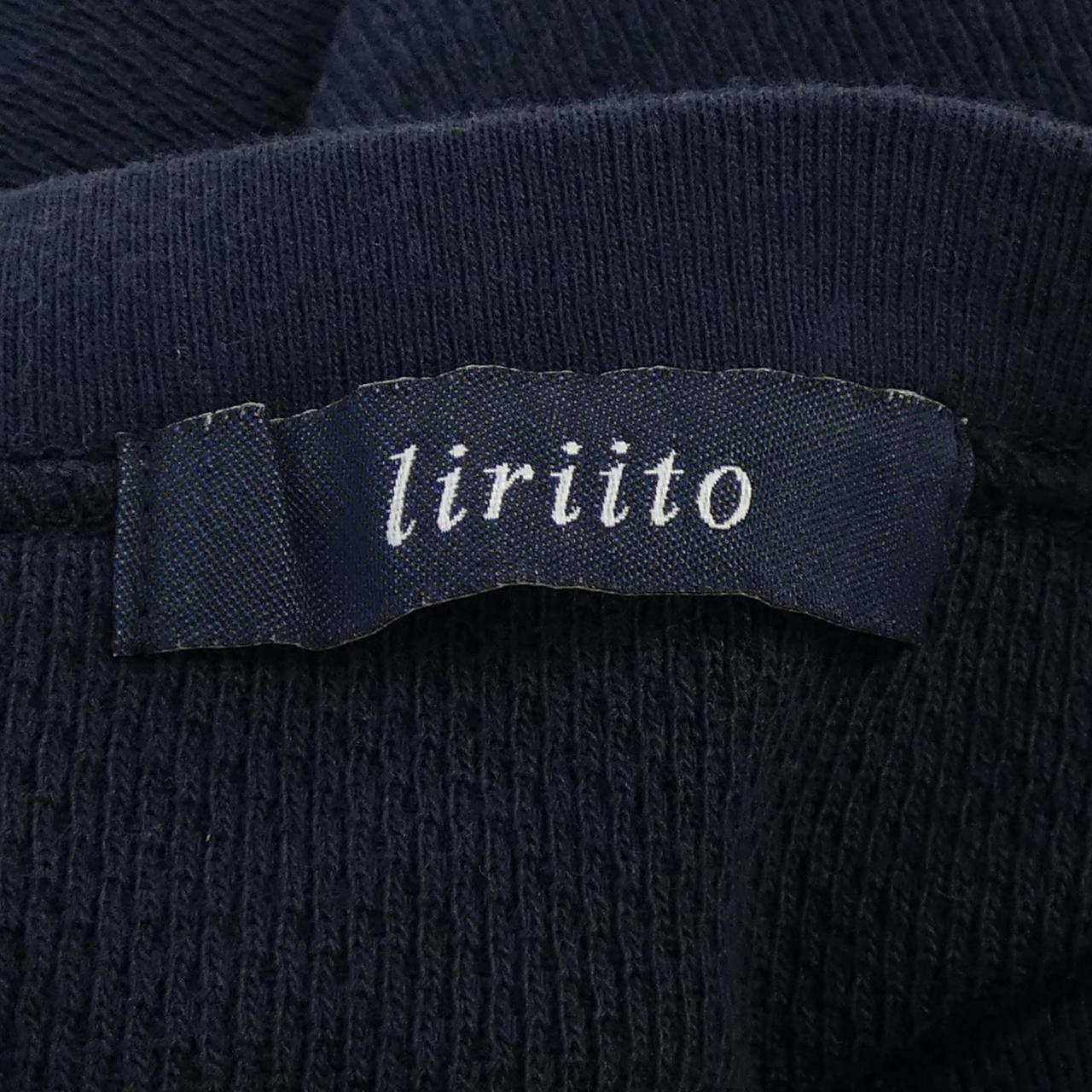 liriito トップス