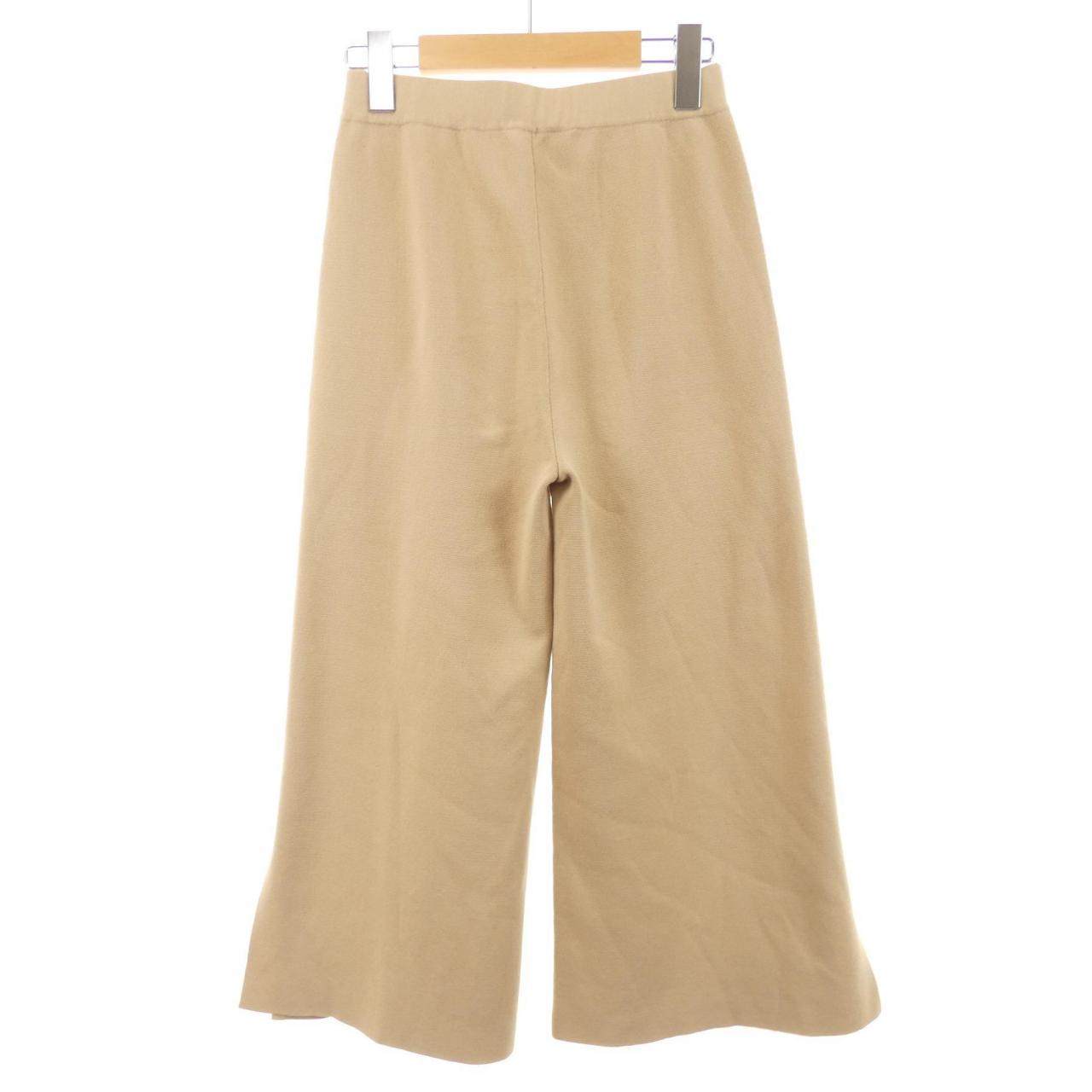 クルチアーニ パンツ
