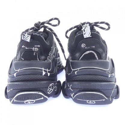 バレンシアガ Triple S スニーカー