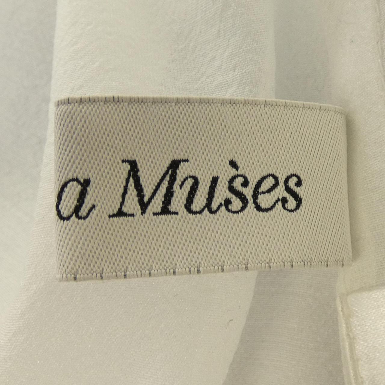 Audie a Muses シャツ
