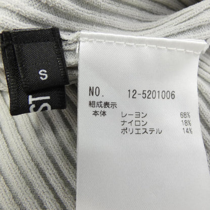 プラステ トップス