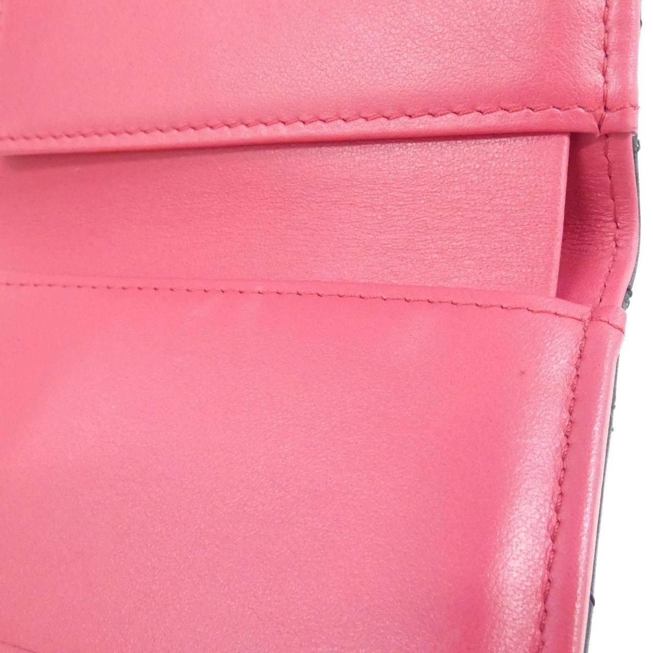 シャネル ラムスキン財布