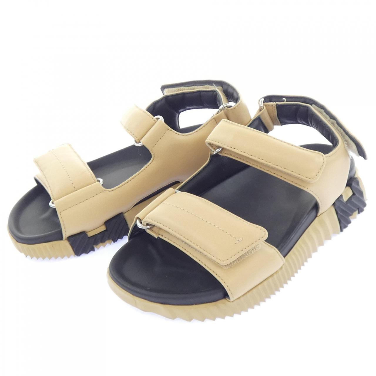 エルメス ジュニア レザーサンダル