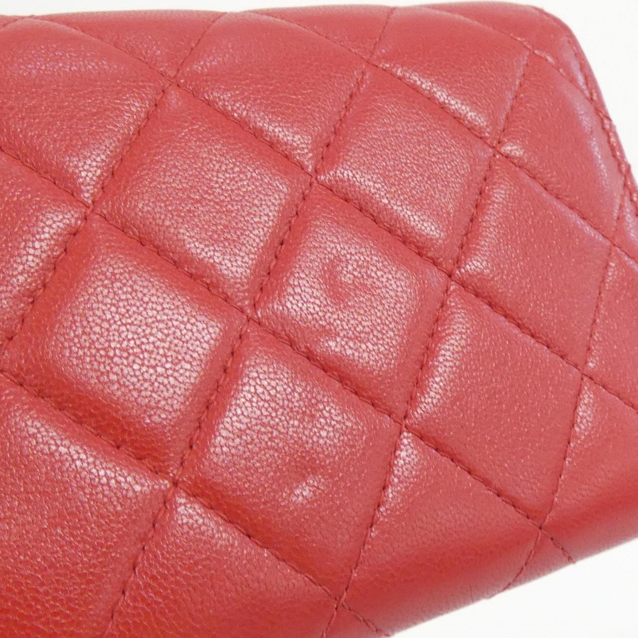 シャネル ラムスキン 二つ折り長財布