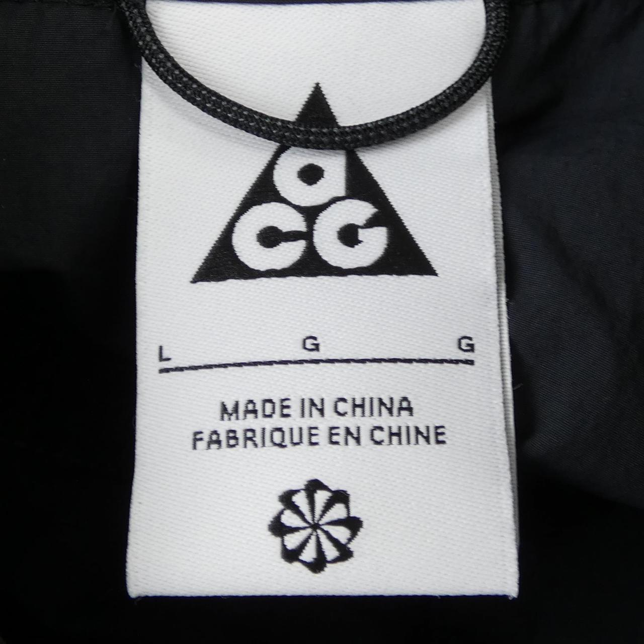 ナイキACG 半袖シャツ