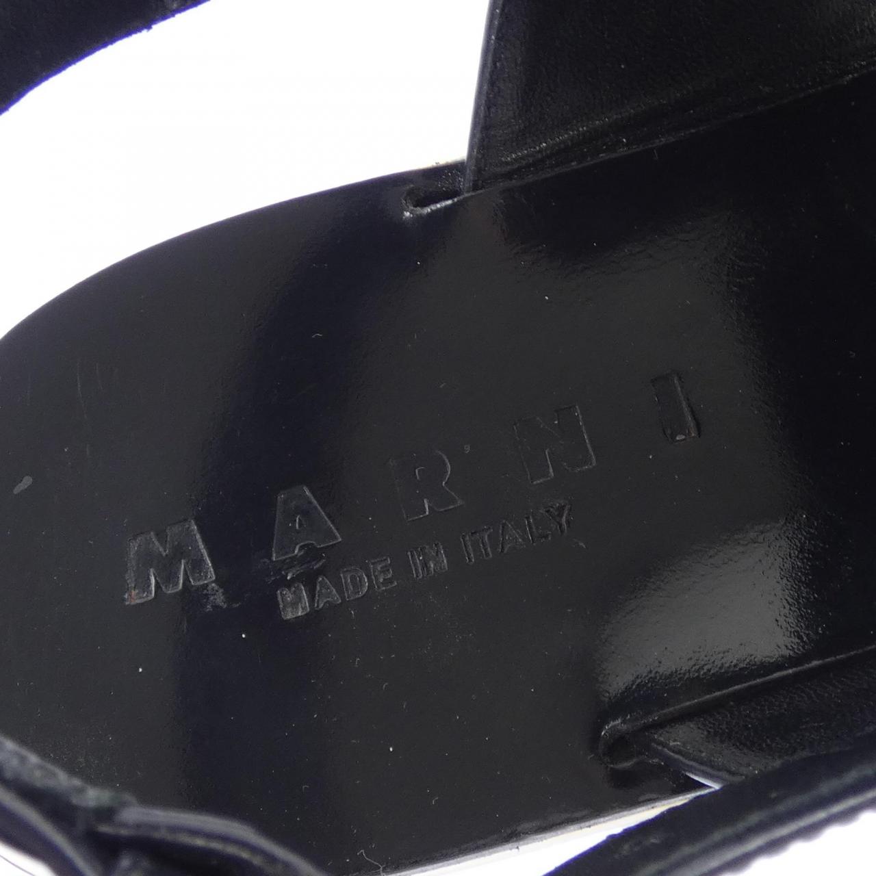 マルニ LV588 サンダル