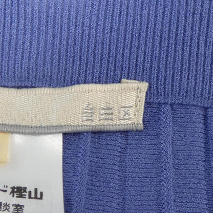 自由区 スカート