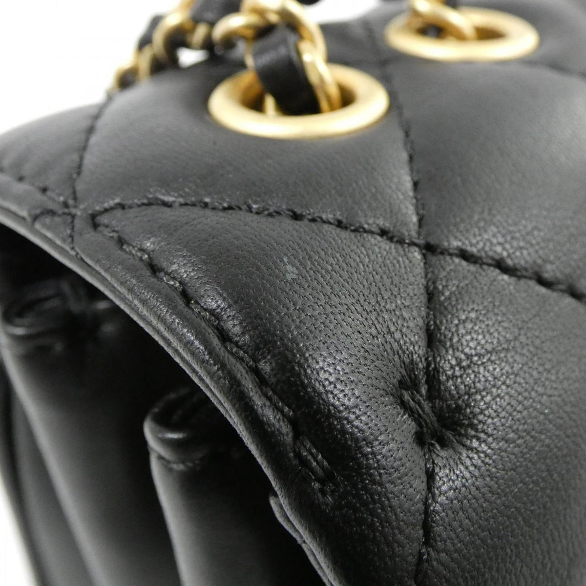シャネル ラム ショルダーバッグ