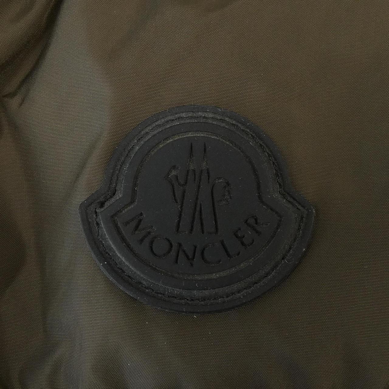 モンクレール MONTCLA ダウンジャケット