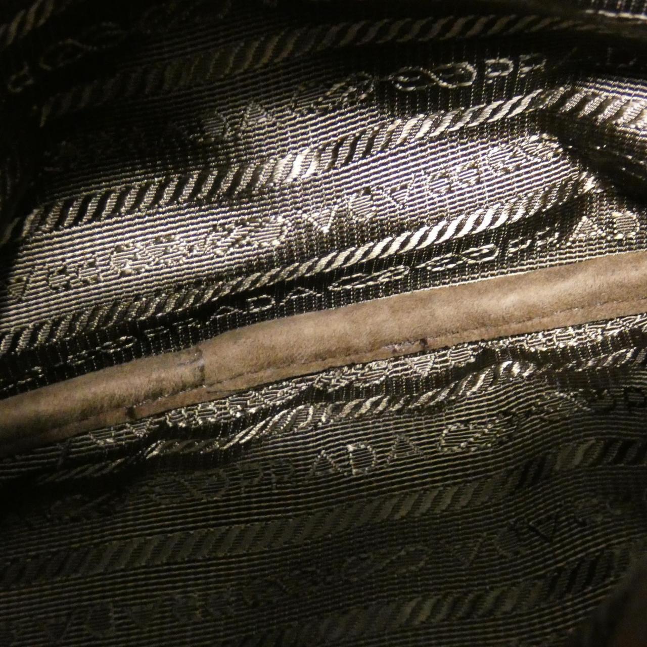 プラダ CAMOSCIO ショルダーバッグ
