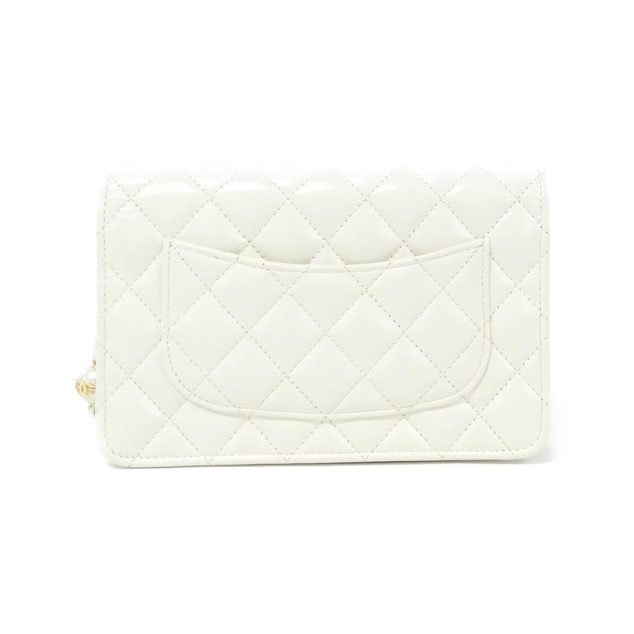 シャネル ラムスキン 財布