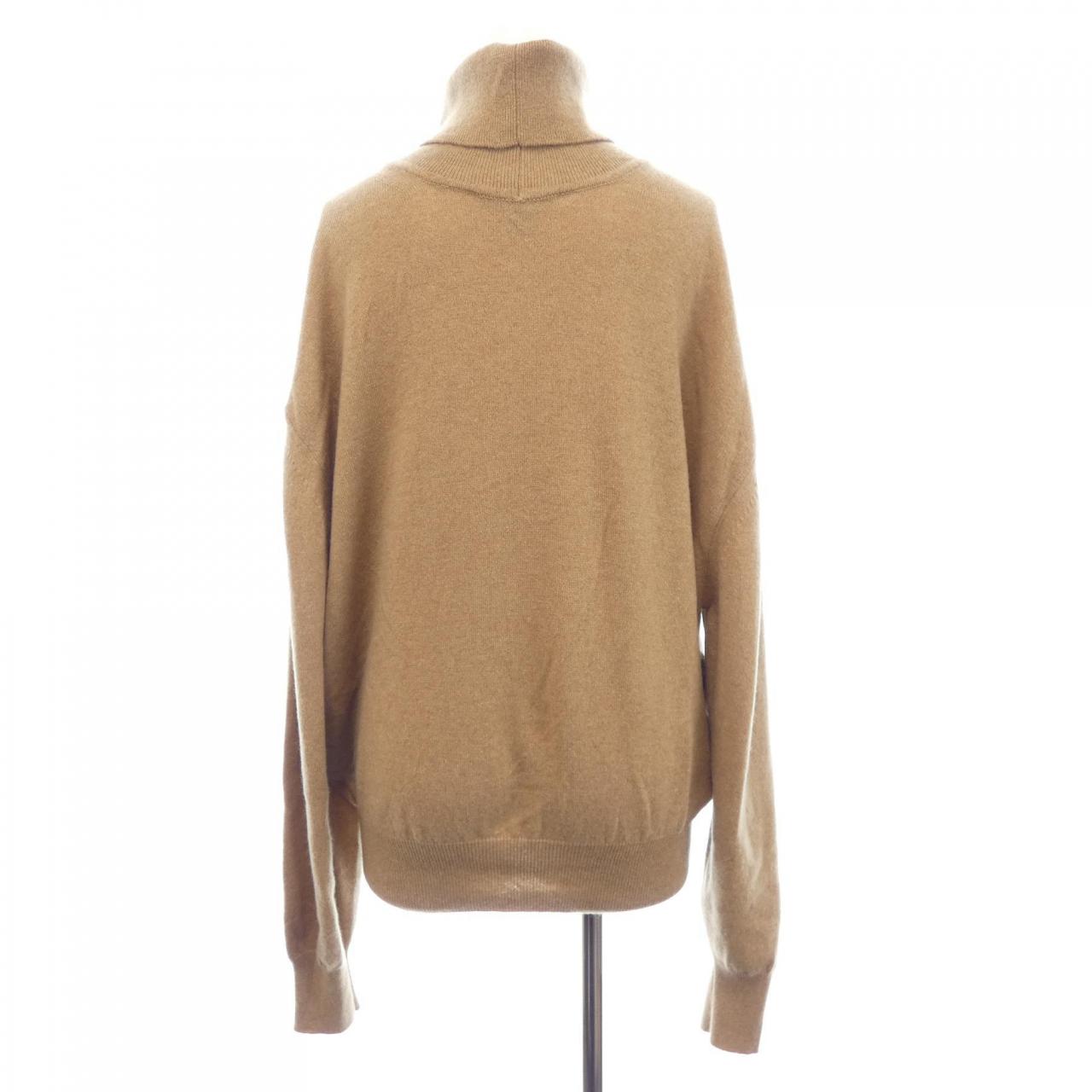 ルイヴィトン Dリングタートルネック カシミヤニット