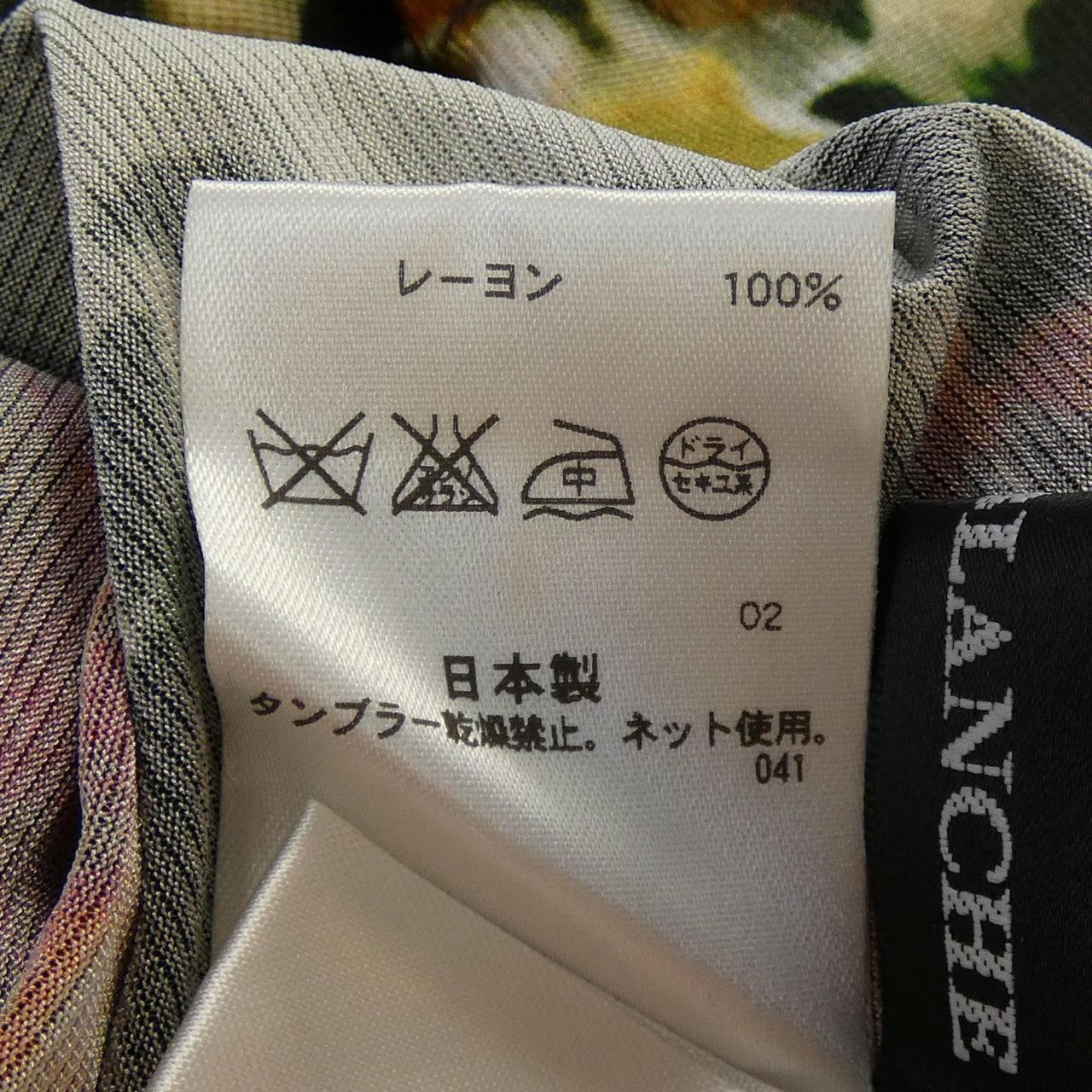 ラピーヌブランシェ ワンピース