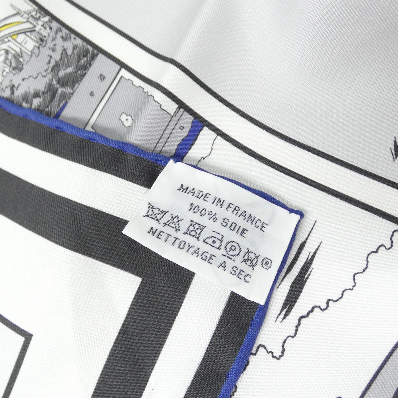 エルメス WOW カレ ダブルフェイス シルクスカーフ