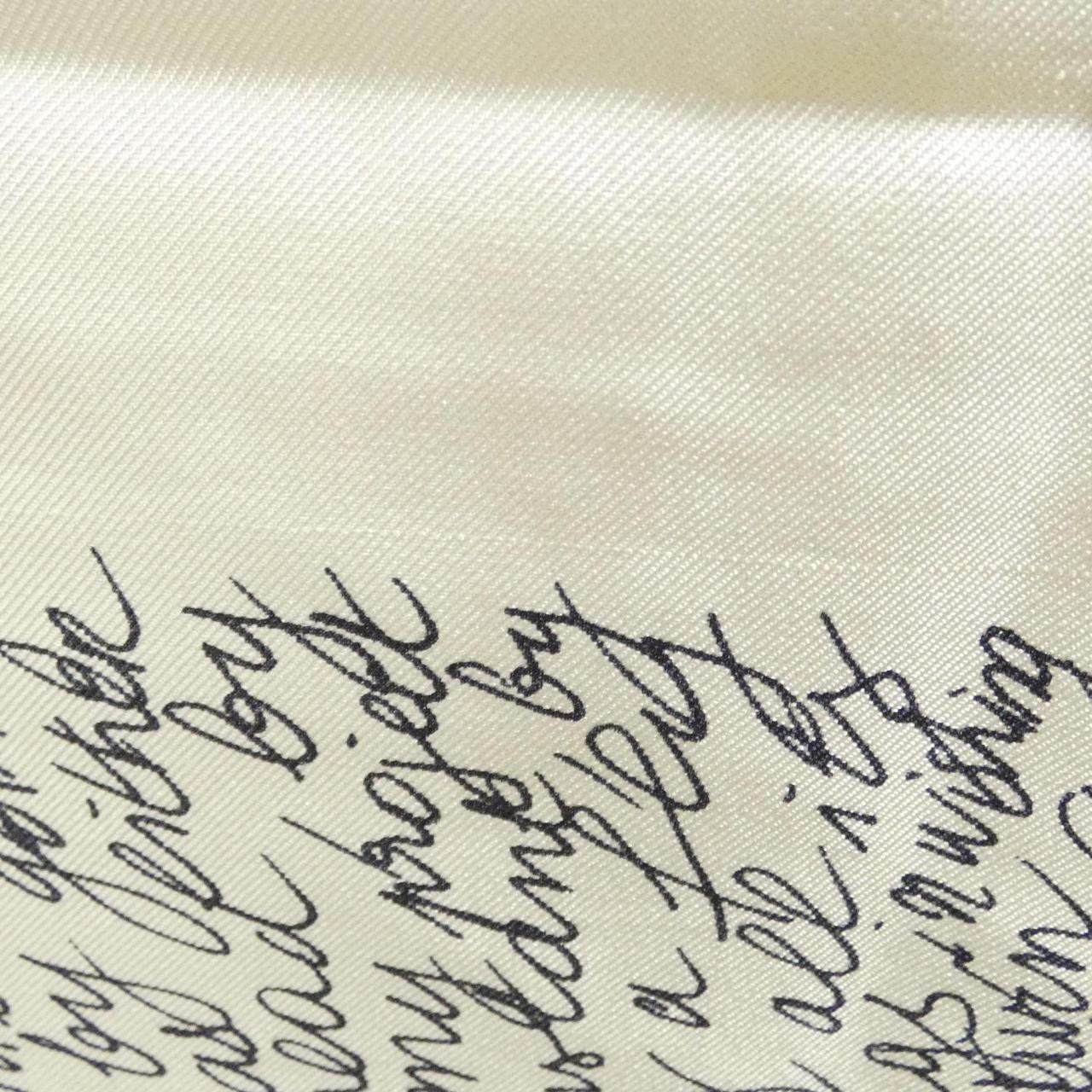 エルメス CARRE DE NOTES シルクスカーフ