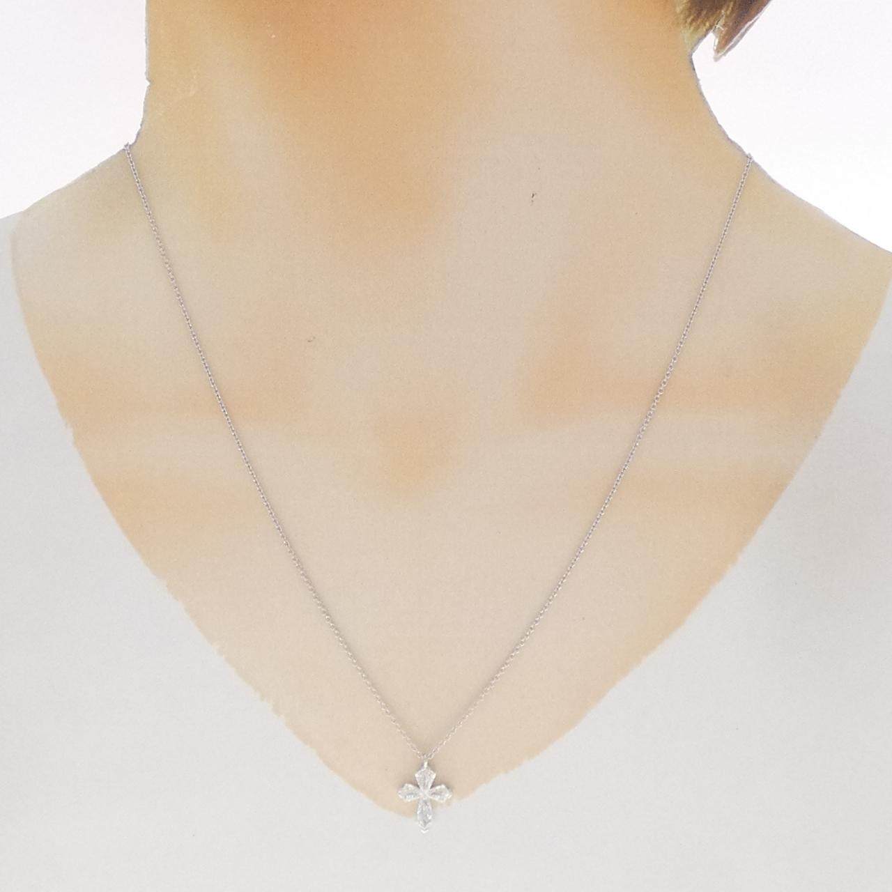 グラフ 750ホワイトゴールド トラペゾイドダイヤモンド クロスネックレス