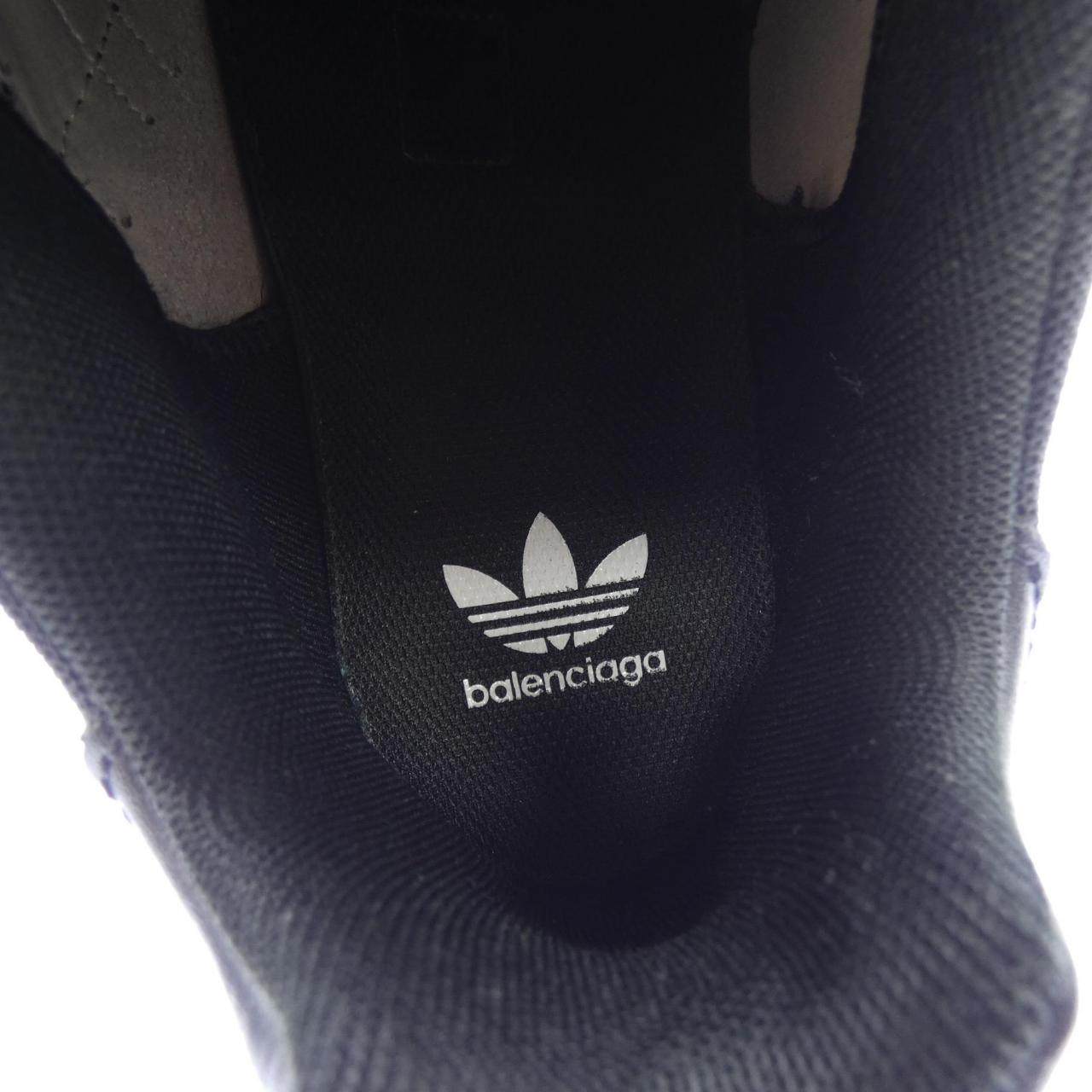 バレンシアガ TRIPLE S ADIDAS スニーカー