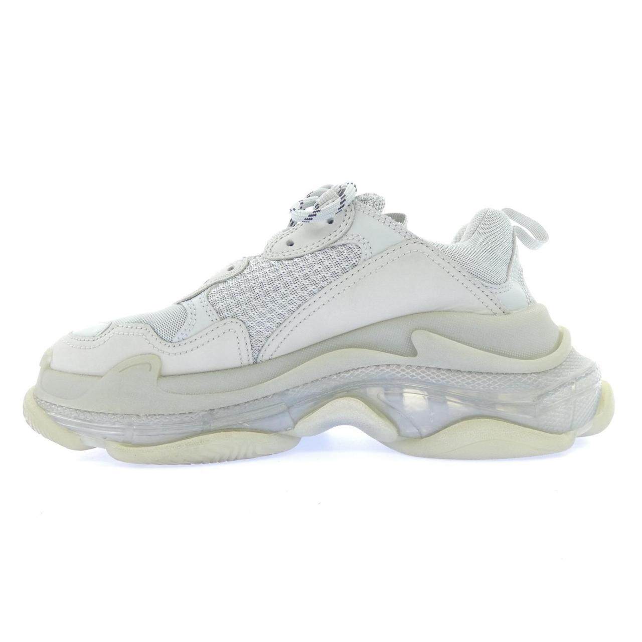 バレンシアガ TRIPLE S メッシュスニーカー