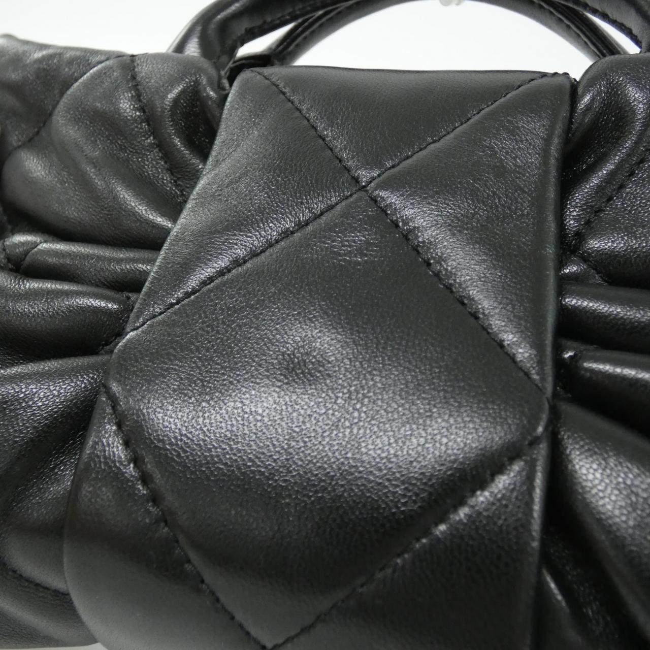 シャネル ラムスキンショルダーバッグ