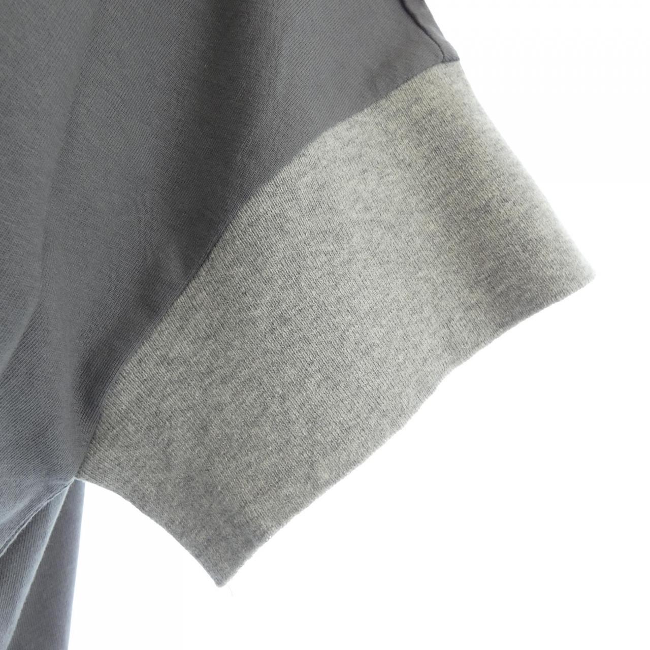 PLUS PLUS コットンTシャツ