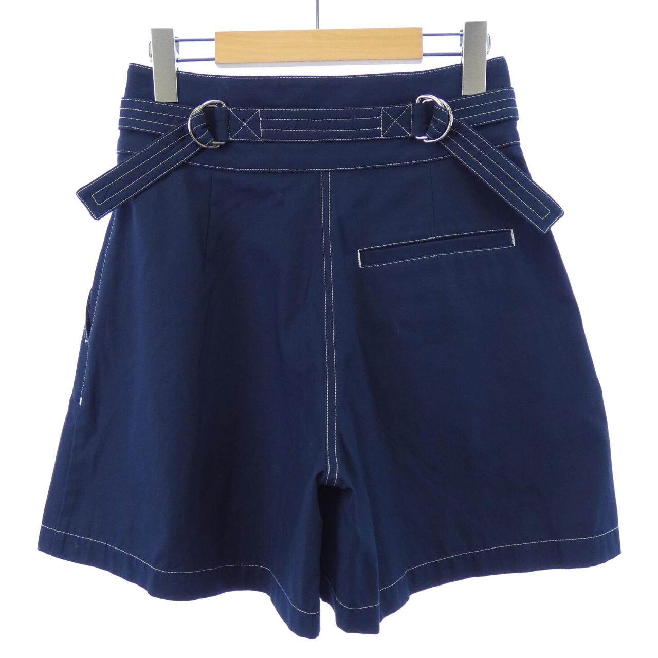ロエベ ショートパンツ