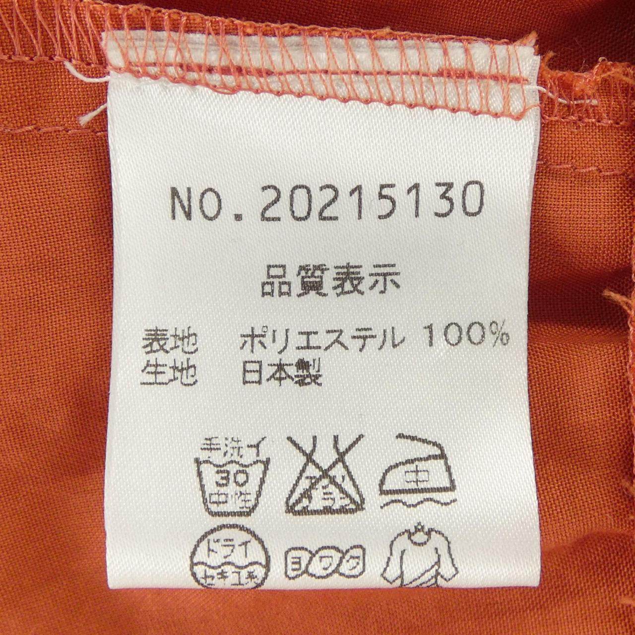 ストラ シャツ