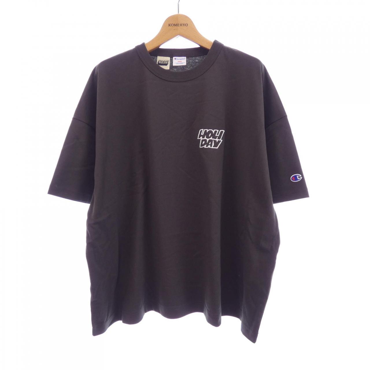 ホリデイ CHAMPION コットンTシャツ