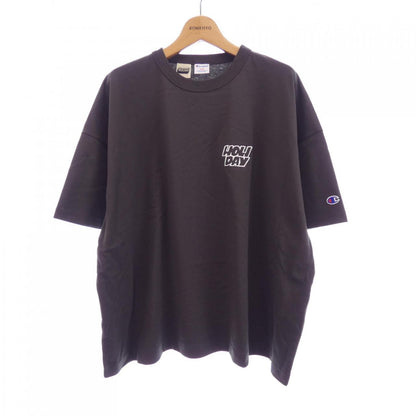 ホリデイ CHAMPION コットンTシャツ