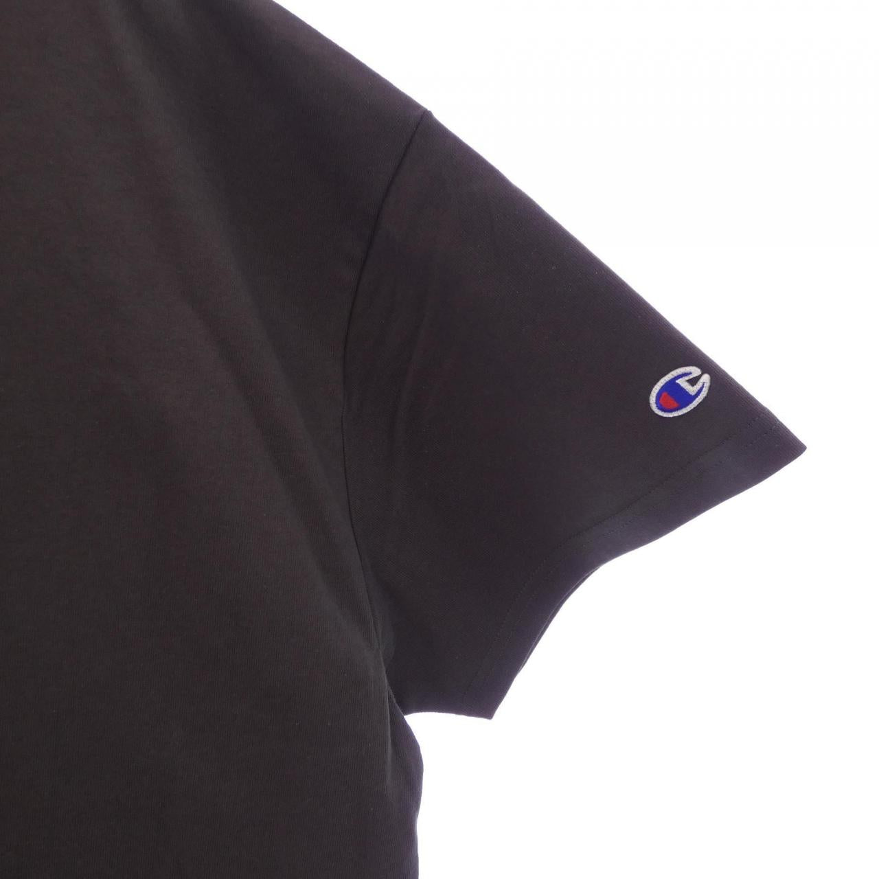 ホリデイ CHAMPION コットンTシャツ