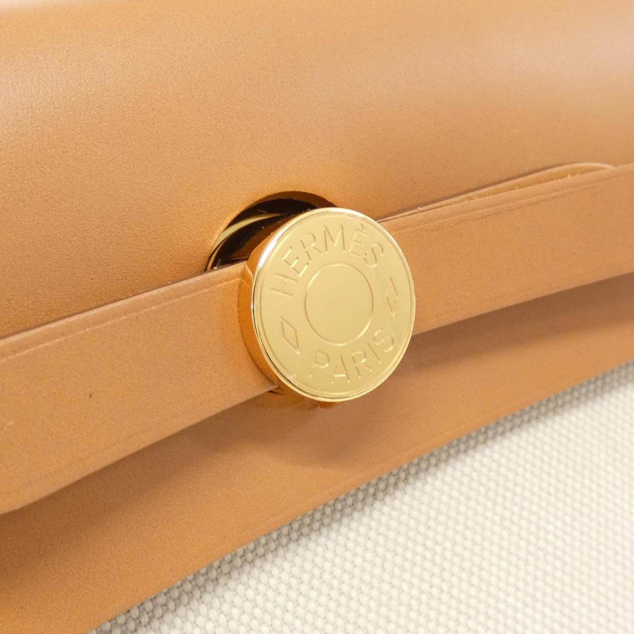 エルメス エールバッグジップPM トワルミリタリー ヴァッシュハンター バッグ