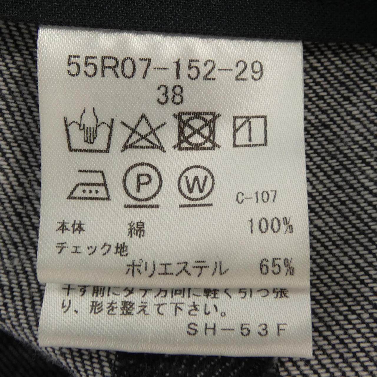 ブルーレーベルクレストブリッジ ジーンズ