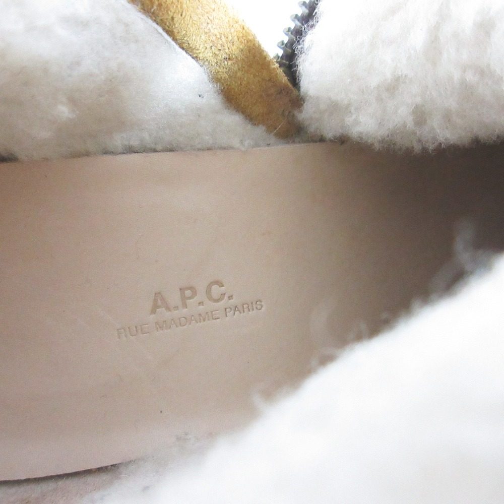 A.P.C. ショート ブーツ スエード