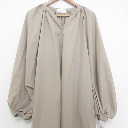 emmi リラクシー ボリューム スリーブ ドレス