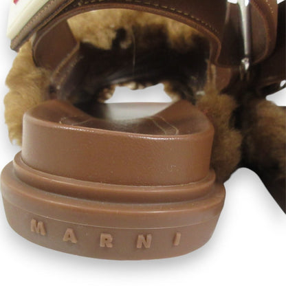 マルニ FB CRISCROSS STRAP ファー フスベットサンダル